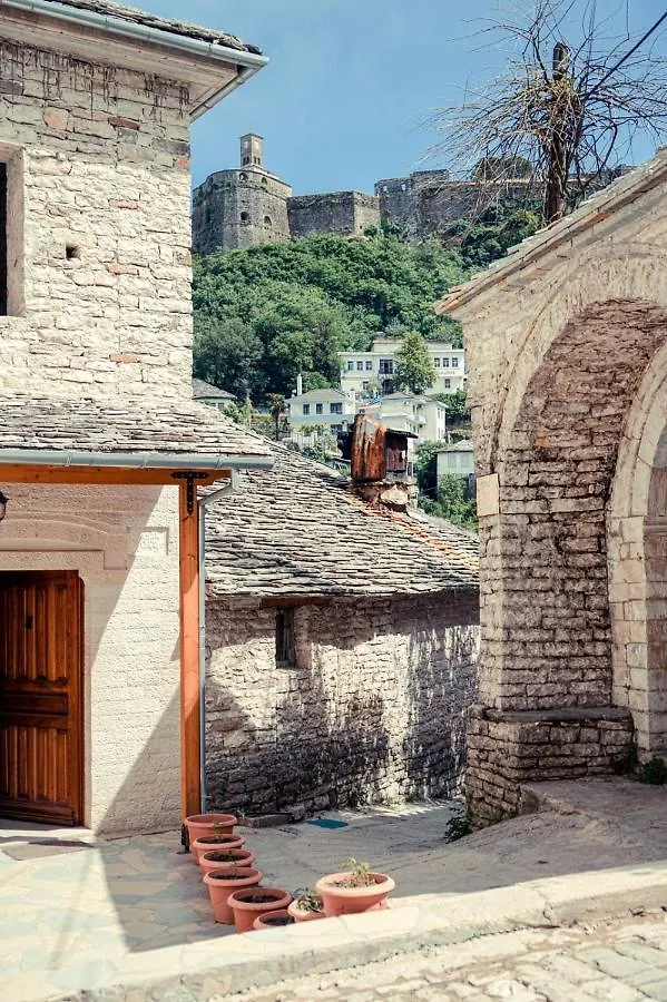 Cico Hostel &Private Room Gjirokastra