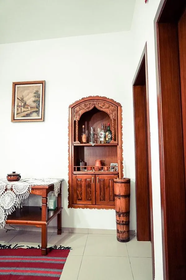 Cico Hostel &Private Room Gjirokaster