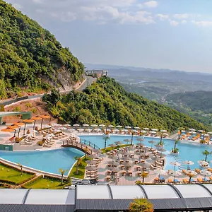 Select Hill 3*, Tirana Albanien